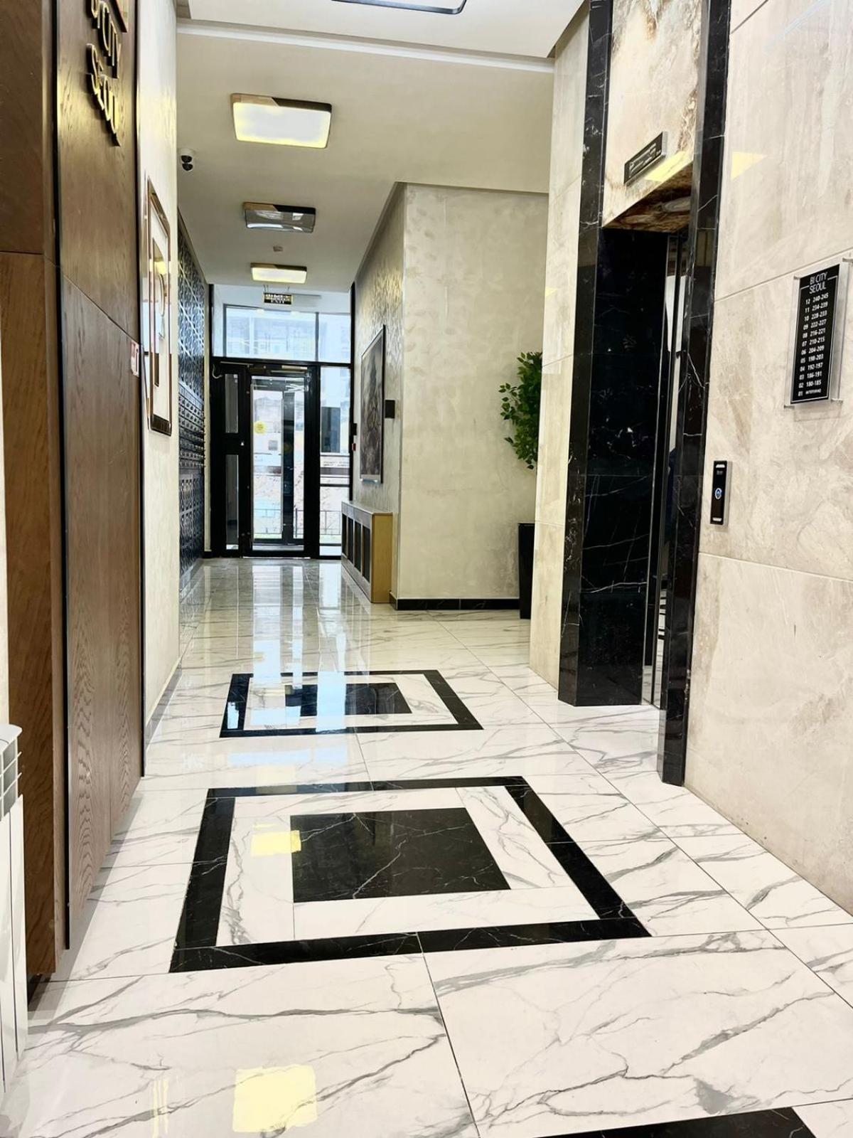 Raisson Aparthotel H346 Хан Шатыр Astana Ngoại thất bức ảnh